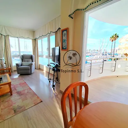 Cozy Corner 2 Bedroom On New Island Complex In Marina Harbour Apartment