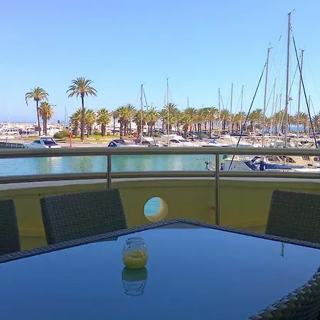 Daire Cozy Corner 2 Bed Island Puerto Marina