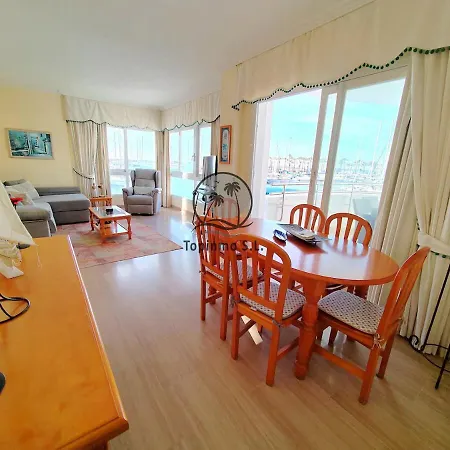 Daire Cozy Corner 2 Bed Island Puerto Marina Benalmádena