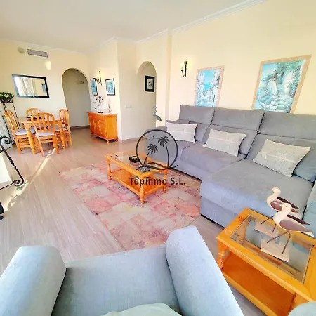 Cozy Corner 2 Bed Island Puerto Marina * Benalmádena